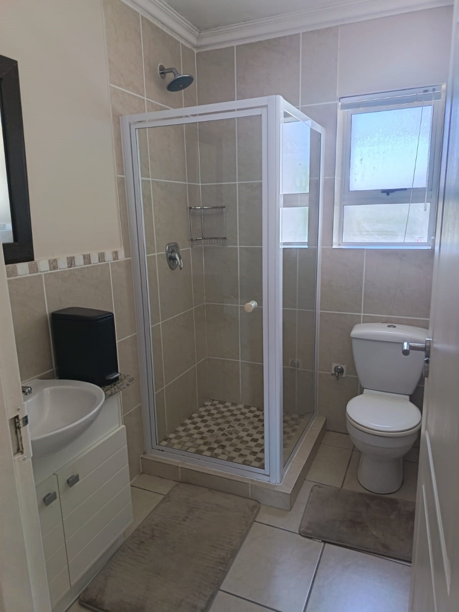 To Let 2 Bedroom Property for Rent in Marina Martinique Eastern Cape